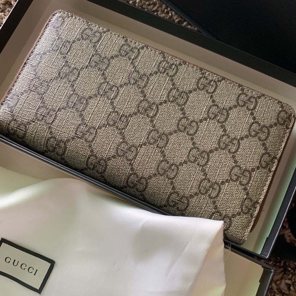 Women’s wallet